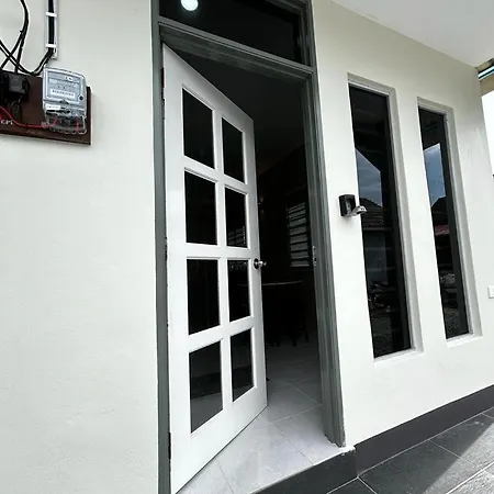 Rest Homestay Tanah Merah  Exterior photo